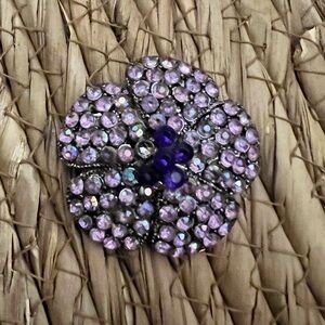 Caroline & Lucy's Pretty Lavender Brooch or Pendant